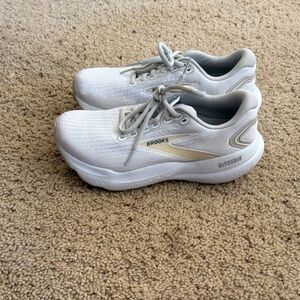 Brooks White and Gold Athletic Shoes